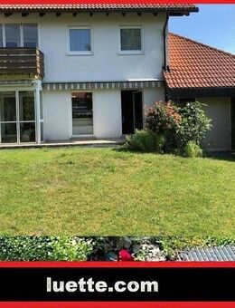 Einfamilienhaus (DHH), solide vermietet, 7 Zi, ca. 150 m² Wohnfl., in ruhiger, sonniger Lage, ideal für Familie mit K... - Görwihl