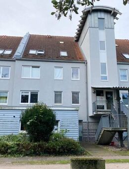 Schöne Wohnung mit Balkon + EBK zu vermieten! - Güstrow