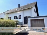 Solide, gepflegt - Freistehendes Zweifamilienwohnhaus mit Garten, Carport und Garage in Eppelborn! - Eppelborn