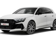 Audi RS3, Sportback 3, Jahr 2022 - Beckum