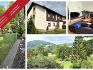 Gepflegtes 4-Familienhaus mit Keller, Doppelgarage und schönem Grundstück - Wolfstein