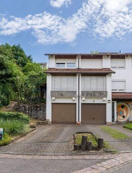 Viel Platz zum Wohlfühlen: Familienfreundliche Doppelhaushälfte mit Garten in Wehr-Öflingen - Wehr (Baden-Württemberg)