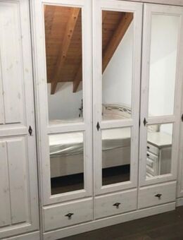 Landhaus Schlafzimmer aus Arzthaushalt ! - Gummersbach