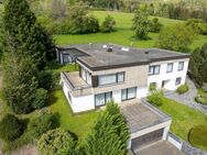 Traumhafte Villa in beeindruckender Aussichtslage - Burladingen