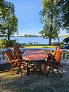 Herrschaftliche Villa auf Wassergrundstück in Schmöckwitz!