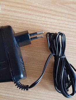 b08) AC DC Adapter Trafo Netzteil AC-DC Charger HK41G - Output: 4,5V 600mA - Garbsen