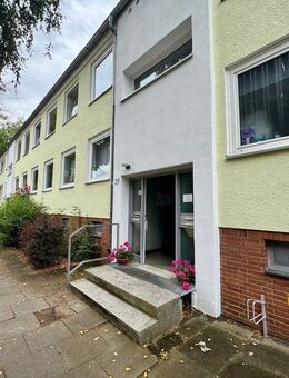 Frisch renovierte 3-Zimmerwohnung mit Balkon in zentraler Lage von SZ-Gebhardshagen - Salzgitter