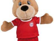 Nici Kuscheltier FC BAYERN MÜNCHEN Bär Berni mit Trikot und Sauger, 20 cm, enthält recyceltes Material (Global Recycled Standard)