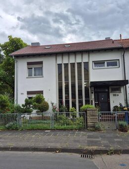 Zwangsversteigerung Ludwigshafen-Friesenheim DHH auf 484 qm Grdstk. - Ludwigshafen (Rhein)