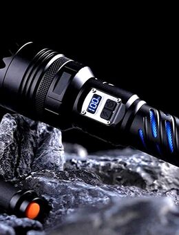 Neu LED-Taschenlampe wiederaufladbar, extrem hell, 1.000.000 Lumen, starke taktische Taschenlampen, - Ingolstadt Zentrum