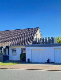 Provisionsfrei! Modernisiertes Zweifamilienhaus bei Hildesheim - ruhige Lage & Doppelgarage - Lamspringe