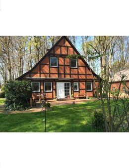 Idyllische Lage. Charmante Doppelhaushälfte mit 4 Zimmer im Ortsteil Okel - Syke