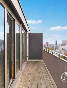 Helle 3 Zimmer Dachgeschosswohnung mit ca. 88m², EBK, Fußbodenheizung und Balkon in Berlin-Mitte! - Berlin