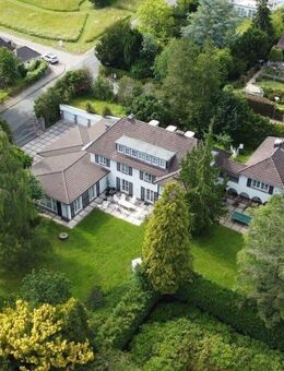imposante Villa mit wunderschönem Grundstück, beste Lage in Bad Pyrmont - Bad Pyrmont