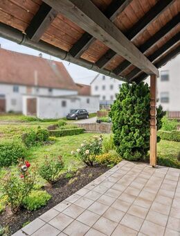 Pfaffenhausen: Ruhig gelegenes Wohnhaus mit Garage und Garten im Unterallgäu - Pfaffenhausen