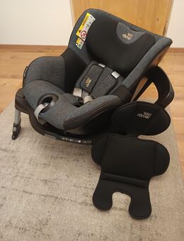 Römer Britax Kindersitz Dualfix Pro M Blues Marble - Hörsel