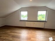 BERK Immobilien - frisch renoviert & toll geschnitten: DG-Wohnung in gepflegtem MFH - Limeshain