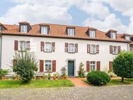 Top-Wohnung in historischer Anlage mit unverbaubarem Rheinblick! - Köln