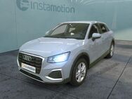 Audi Q2, 30 TFSI ADVANCED &KOMFORT, Jahr 2024 - München