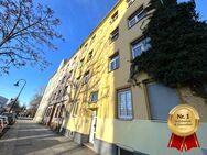 Außen Altbau und Innen Neubau I Neue Einbauküche I Bad mit Badewanne I Abstellkammer - Dresden