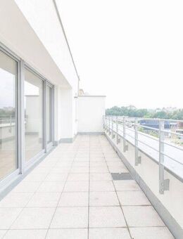 Luxuriöses Penthouse mit Panorama-Dachterrasse, lichtdurchflutet & mit exklusiver Markenküche - Dortmund