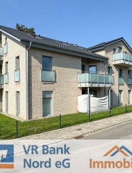Exklusive KfW-55 Dachgeschoss-ETW in bevorzugter Wohnlage mit 2 Balkonen und Stellplatz - Friedrichstadt