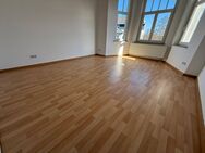 Ins 3. OG mit Aufzug / +++ EBK mögl. +++ / Stellplatz / frei sofort - Chemnitz