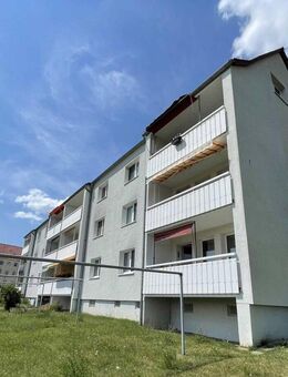 Stauchitz...Sonnige 3-Raum-Wohnung mit Balkon! - Stauchitz