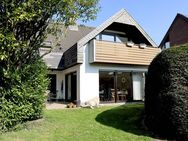 Sensationelles Haus - Objekt für für Eigennutzer & Kapitalanleger in gehobenem Wohnumfeld - Neuss