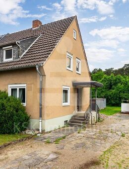 Sanierungsbedürftige Doppelhaushälfte mit viel Potenzial in Siegburg Stallberg! - Siegburg