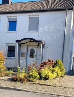 Ruhig gelegene Doppelhaushälfte mit Garage in Alsdorf-Ost - Alsdorf (Nordrhein-Westfalen)