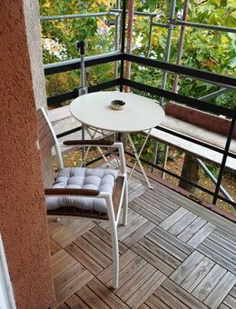 1 Zimmer Apartment 46qm mit Balkon Küche Duschbad ab 15.10 frei an 1 Personen weiblich - Berlin Steglitz-Zehlendorf