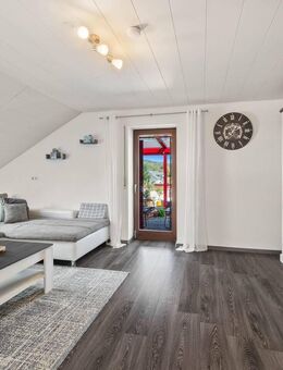 Vielseitiges 2-Familienhaus an der Schweizer Grenze - ca. 324 m² Wohnfläche + Solar + PV - Hohentengen (Rhein)
