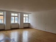 Passau attraktive 2-Zimmer Altbauwohnung mit EBK in der Fußgängerzone - Passau