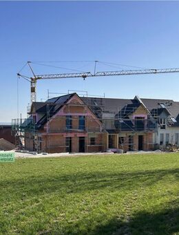 Neubau 3-Zi.-Wohnung mit Balkon und Garten in Essenheim - Essenheim