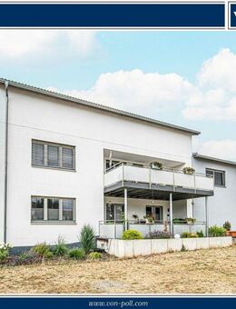 Modernes Wohnerlebnis - Großzügiges Zweifamilienhaus - Erdgeschoss vermietet - Roding