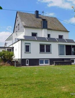 GROßES FAMLIENHAUS MIT POTENTIAL - Morshausen