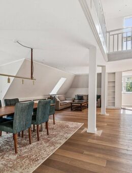 Historischer Charme trifft auf ca. 167 m² modernen Komfort - Maisonette-Wohnung mit Dachterrasse - Hamburg