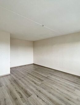 Bezugsfreie Eigentumswohnung mit Balkon in Vellmar-West - Vellmar