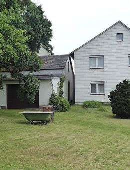 Die eigenen vier Wände zu einem erschwinglichen Preis - Wohnhaus mit Garten - Selbitz