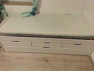 Bett mit Lattenrost & Matratze - Pforzheim