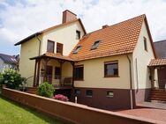 Attraktives Haus mit Einliegerwohnung. Keine Käuferprovision! - Felsberg