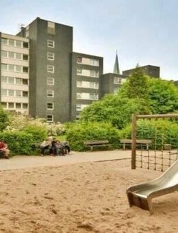 Preiswerte und günstig geschnittene 3-Zimmer-Wohnung mit Balkon (WBS erforderlich) - Essen
