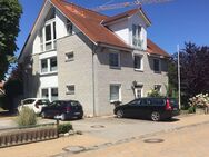 Sehr schöne Wohnung in guter Lage mit Terrasse und Stellplatz - Kellenhusen (Ostsee)