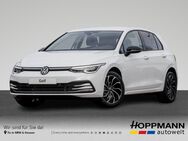 VW Golf, 1.0 TSI VIII Move, Jahr 2024 - Olpe