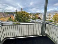 Gemütliche und helle 3-Zimmer-Wohnung mit Balkon! - Gera
