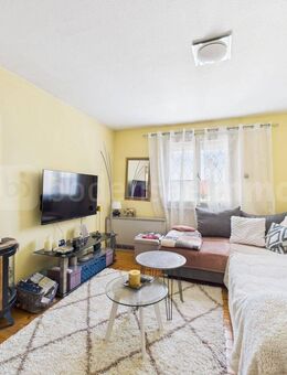 Familienfreundliche Doppelhaushälfte mit Photovoltaik und großem Grundstück in Mühlhausen - Mühlhausen-Ehingen