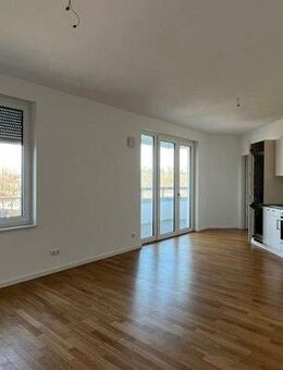 Wintergarten/Balkon. Sehr hell. - Berlin