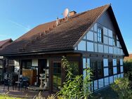 Freistehendes Einfamilienhaus im Landhausstil mit Einliegerwohnung. Leben abseits der Stadt! - Büren