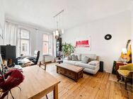 Altbauflair, Südausrichtung und Top-Lage. Vermietete Eigentumswohnung im hippen Friedrichshain! - Berlin